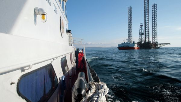 Transocean Shelf Explorer SEFDR loaded on semi-submersible Transocean Shelf Explorer SEFDR loaded on semi-submersible - Sputnik International