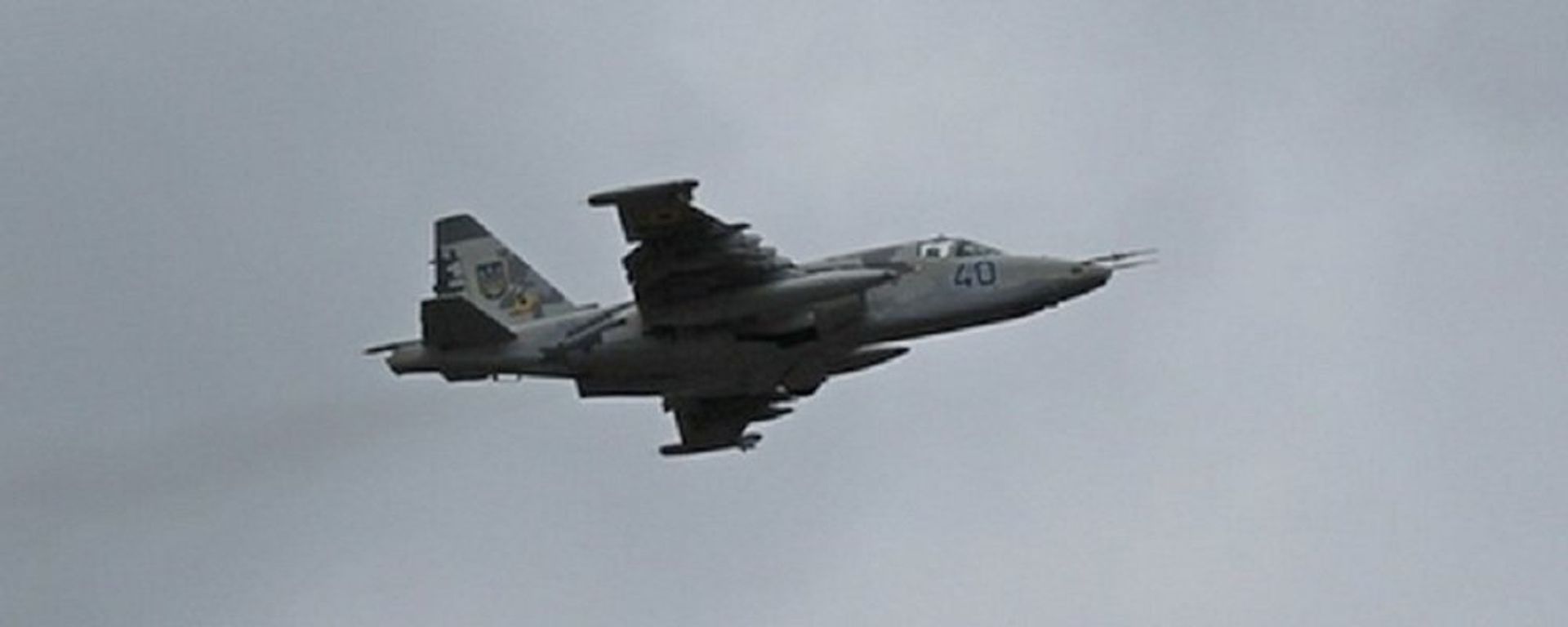 A Ukrainian air force Su-25 combat jet took off from an airbase in eastern Dnipropetrovsk carrying air-to-air missiles and returned without them on the day a Malaysia Airlines plane crashed in eastern Ukraine in July A Ukrainian air force Su-25 combat jet took off from an airbase in eastern Dnipropetrovsk carrying air-to-air missiles and returned without them on the day a Malaysia Airlines plane crashed in eastern Ukraine in July - Sputnik International, 1920, 30.04.2022