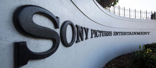 A logo is pictured outside Sony Pictures Studios in Culver City, California December 19, 2014 - Sputnik International