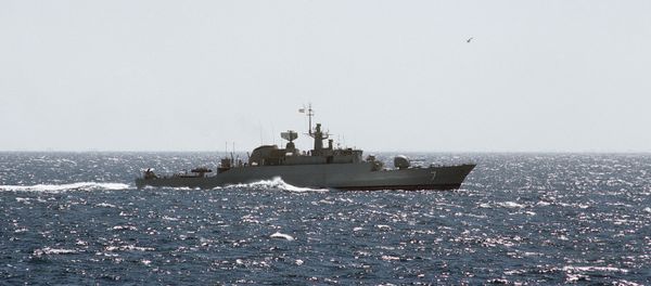 An Iranian Alvand class frigate at sea. - Sputnik International
