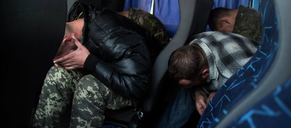 Forces of the Kiev government and the self-proclaimed Donetsk People’s Republic started a prisoner exchange on Friday evening, a RIA Novosti correspondent reported. Forces of the Kiev government and the self-proclaimed Donetsk People’s Republic started a prisoner exchange on Friday evening, a RIA Novosti correspondent reported. - Sputnik International
