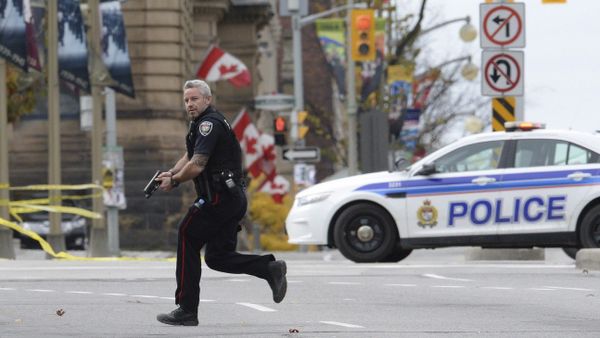 An Ottawa police officer - Sputnik International