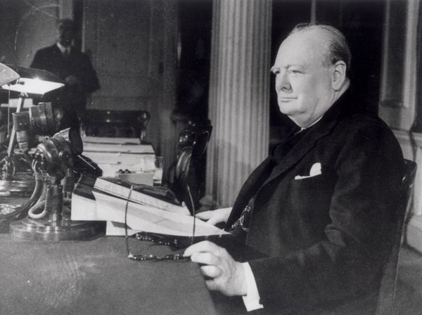 Winston Churchill makes his VE-Day Broadcast Date Winston Churchill makes his VE-Day Broadcast Date - Sputnik International