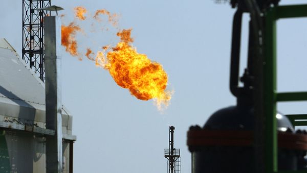 A source in the Homs city administration said that armed guards have managed to repel the Islamic State militants' attack at a gas-processing plant - Sputnik International