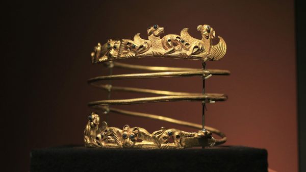 A Scythian gold helmet A Scythian gold helmet - Sputnik International