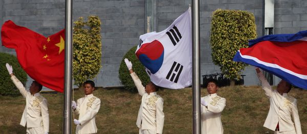 The flags of China, South Korea and North Korea - Sputnik International