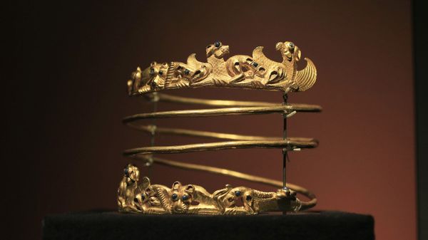 A Scythian gold helmet A Scythian gold helmet - Sputnik International