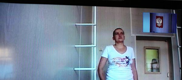 Ukrainian pilot Nadezhda Savchenko detained in Russia on suspicion of killing journalists Ukrainian pilot Nadezhda Savchenko detained in Russia on suspicion of killing journalists - Sputnik International