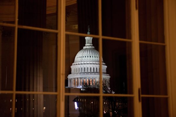 GOP Fiercely Pushes Back Democratic Onslaught Amid Battle for Control of US Senate - Sputnik International