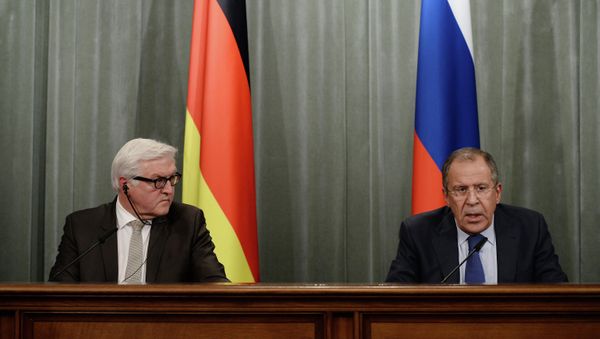 Sergei Lavrov meets with Frank-Walter Steinmeier Sergei Lavrov meets with Frank-Walter Steinmeier - Sputnik International