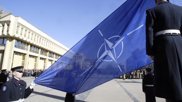 Staffers from the Czech President Milos Zeman’s administration couldn’t tell the difference between the flags of NATO and the UN, TV Channel Zvezda reported. Staffers from the Czech President Milos Zeman’s administration couldn’t tell the difference between the flags of NATO and the UN, TV Channel Zvezda reported. - Sputnik International
