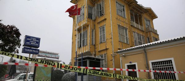 The police station is seen a day after a policeman was killed and another injured when a female suicide bomber blew herself up in Istanbul, Turkey, Wednesday, Jan. 7, 2015 - Sputnik International