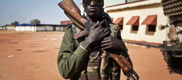 A young South Sudanese government soldier - Sputnik International