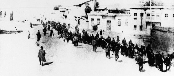 Armenian civilians escorted by Ottoman soldiers, being marched to a prison in southeastern Turkish city of Elazig, April 1915. Armenian civilians escorted by Ottoman soldiers, being marched to a prison in southeastern Turkish city of Elazig, April 1915. - Sputnik International