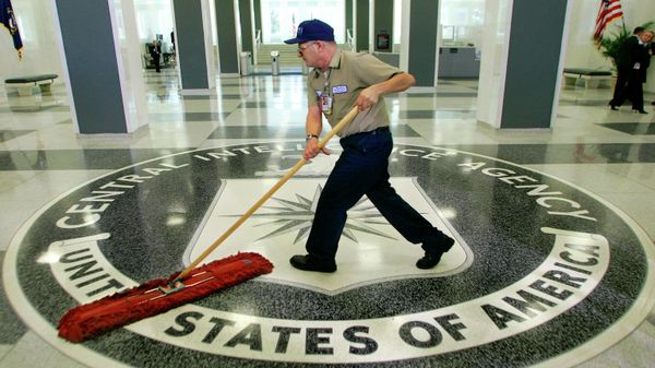 In this 2005 file photo, a workman slides a dustmop over the floor at the Central Intelligence Agency headquarters in Langley, Va., near Washington In this 2005 file photo, a workman slides a dustmop over the floor at the Central Intelligence Agency headquarters in Langley, Va., near Washington - Sputnik International