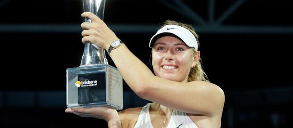 Maria Sharapova of Russia holds the Brisbane International tennis tournament women's singles trophy after defeating Ana Ivanovic of Serbia in Brisbane January 10, 2015. - Sputnik International