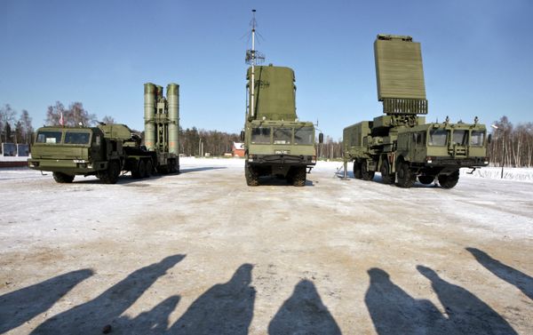 An S-400 surface-to-air missile [SAM] system - Sputnik International