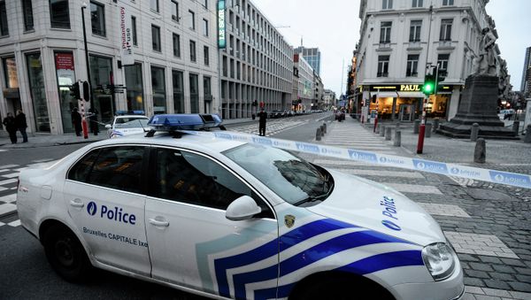 A policecar protects a security area - Sputnik International