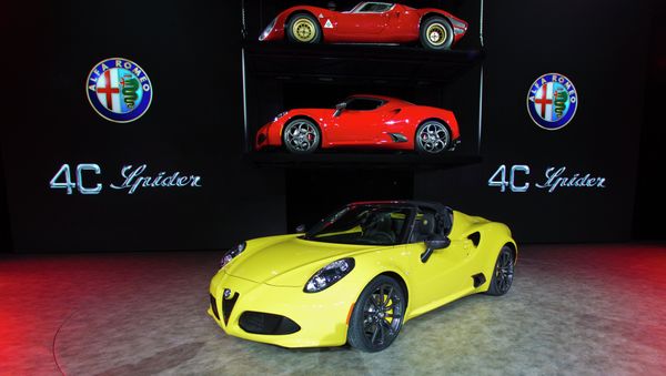 An Alfa Romeo 4C Spider on display at the North American International Auto Show in Detroit - Sputnik International