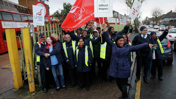 Metroline bus drivers - Sputnik International