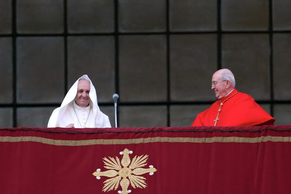 Pope Francis and His Flyaway Vestments Pope Francis and His Flyaway Vestments - Sputnik International