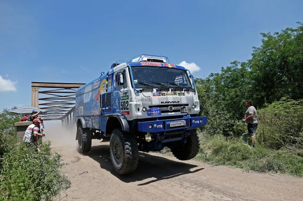 Team KAMAZ-master Navigate the 2015 Dakar Rally - Sputnik International