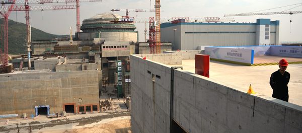 Workers wait for French Prime Minister Jean-Marc Ayrault to arrive at the joint Sino-French Taishan Nuclear Power Station outside Taishan City in Guandong province on December 8, 2013 Workers wait for French Prime Minister Jean-Marc Ayrault to arrive at the joint Sino-French Taishan Nuclear Power Station outside Taishan City in Guandong province on December 8, 2013 - Sputnik International