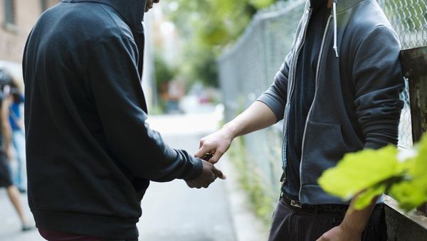 Head of Advocacy and Policy with the leading children’s rights organisation said that the problem of children being trafficked and then forced into working in the illegal drugs trade is not new to the UK. - Sputnik International