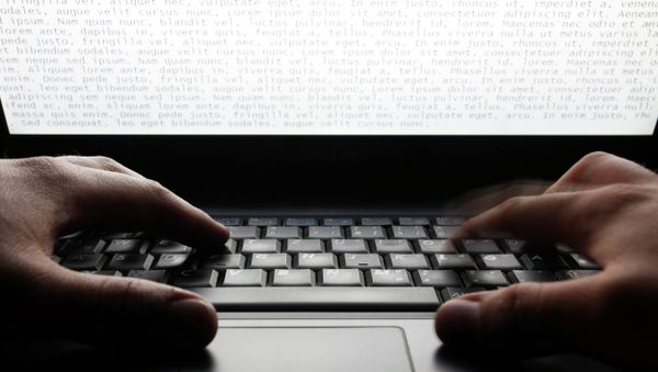Computer Computer - Sputnik International