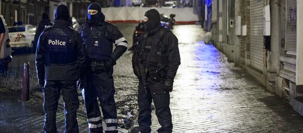 Belgian special forces police block a street in central Verviers, a town between Liege and the German border, in the east of Belgium Belgian special forces police block a street in central Verviers, a town between Liege and the German border, in the east of Belgium - Sputnik International