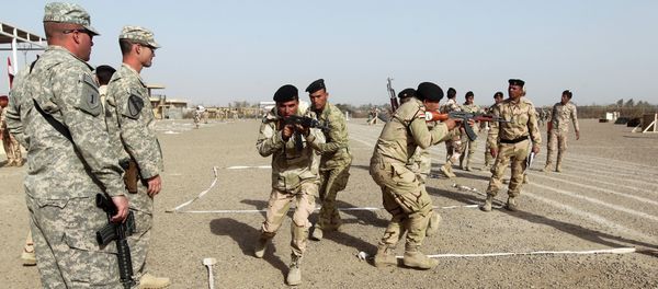 American and Iraqi trainers instruct Iraqi soldiers - Sputnik International