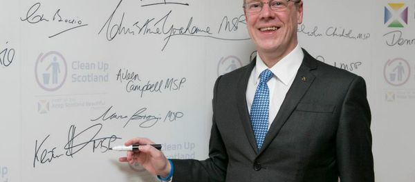 Member of Scotland's parliament Kevin Stewart - Sputnik International
