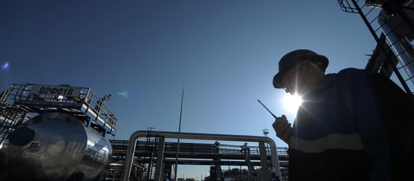 Gazprom Oil refinery facilities in Moscow Gazprom Oil refinery facilities in Moscow - Sputnik International