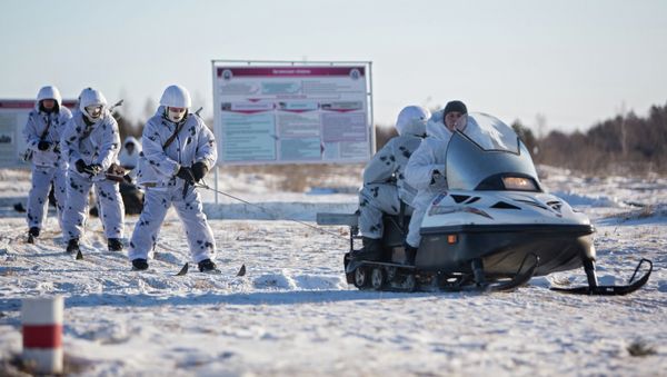 Training of cadets in the Arctic division DVVKU - Sputnik International