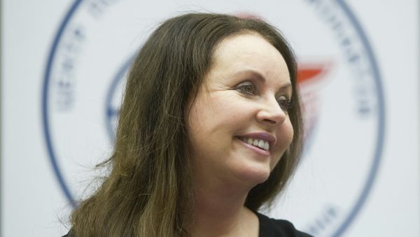 English classical crossover soprano, actress, songwriter and dancer Sarah Brightman meets with top managers and employees of the Gagarin Cosmonaut Training Center English classical crossover soprano, actress, songwriter and dancer Sarah Brightman meets with top managers and employees of the Gagarin Cosmonaut Training Center - Sputnik International