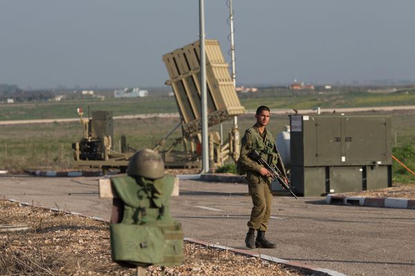 An Israeli soldier guards an Iron Dome air defense system deployed in the Israeli controlled Golan Heights near the border with Syria, Tuesday, Jan. 20, 2015. An Israeli soldier guards an Iron Dome air defense system deployed in the Israeli controlled Golan Heights near the border with Syria, Tuesday, Jan. 20, 2015. - Sputnik International