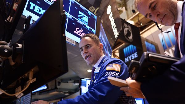 Traders work on the floor of the New York Stock Exchange (NYSE) in New York - Sputnik International
