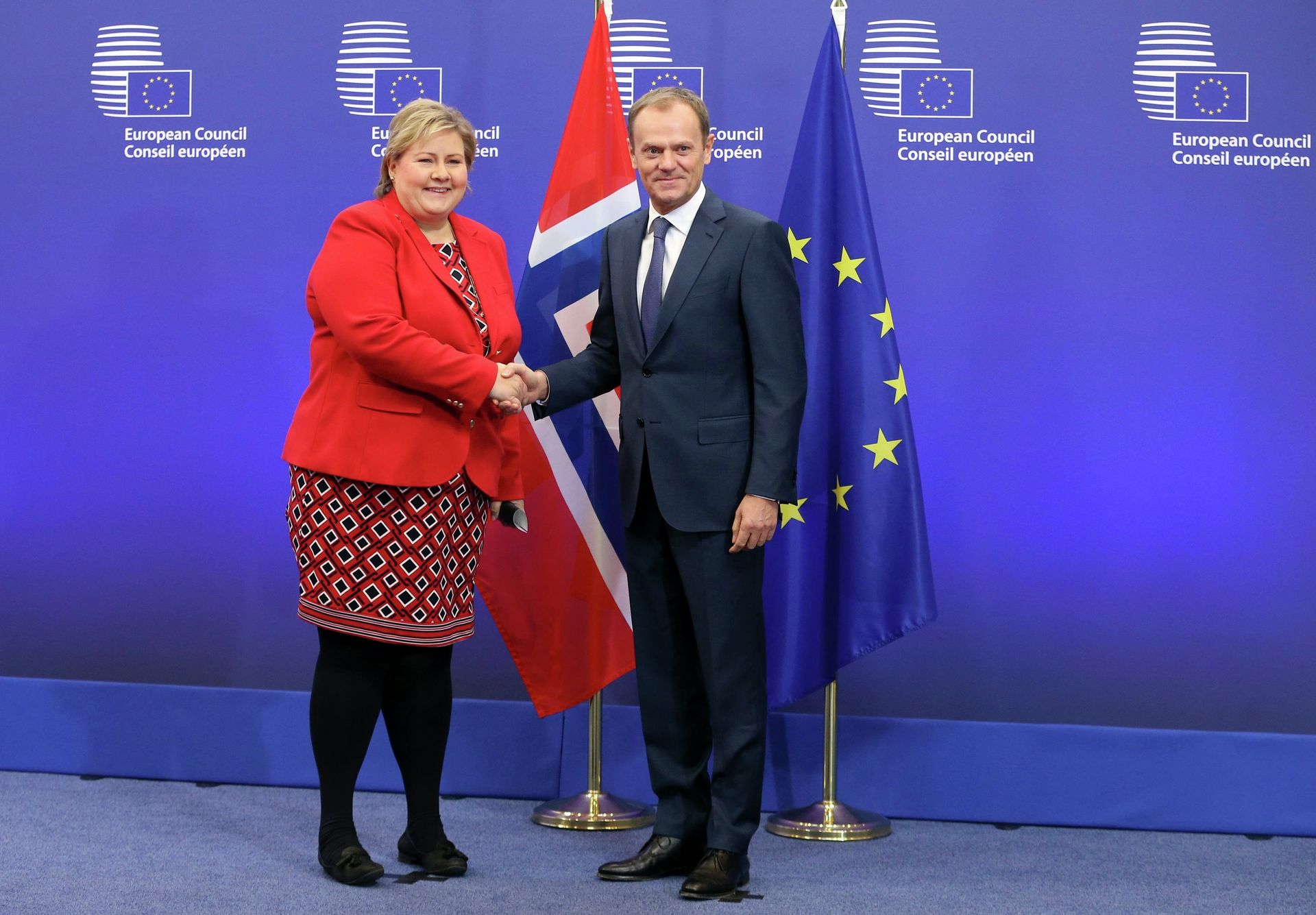 European Council President Donald Tusk poses with Norway's Prime Minister Erna Solberg (L) ahead of a meeting in Brussels January 21, 2015. - Sputnik International, 1920, 11.09.2021