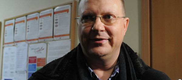 Russian journalist Leonid Sviridov speaks to the press after a three-hour meeting with officials concerning an attempt by Polish authorities to expel him from the country, in Warsaw, Poland, Wednesday, Nov. 26, 2014 - Sputnik International