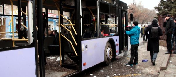 The bus fired at a stop of public transport in Leninsky district of Donetsk The bus fired at a stop of public transport in Leninsky district of Donetsk - Sputnik International