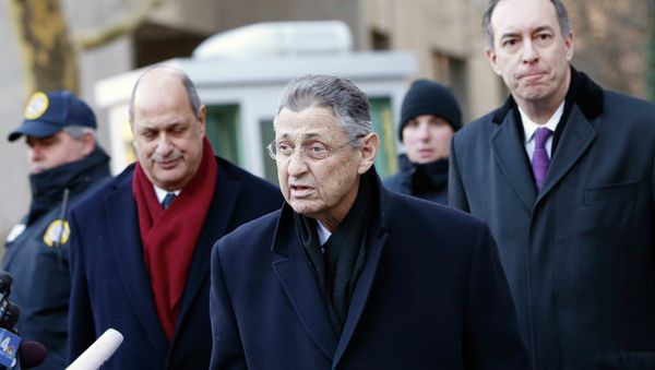 New York Assembly Speaker Sheldon Silver (C) leaves the U.S. Federal Court in the Manhattan borough of New York City January 22, 2015 - Sputnik International
