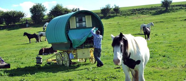 A UK high court ruling that a building ban on regulated space dubbed Greenfield sites near urban areas was discriminatory could lead to a rush of applications from the gypsy and transient communities A UK high court ruling that a building ban on regulated space dubbed Greenfield sites near urban areas was discriminatory could lead to a rush of applications from the gypsy and transient communities - Sputnik International