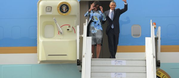 U.S. President Barack Obama and first lady Michelle Obama wave as they step out of Air Force One upon arrival at the Palam Air Force Station in New Delhi, India, Sunday, Jan. 25, 2015 U.S. President Barack Obama and first lady Michelle Obama wave as they step out of Air Force One upon arrival at the Palam Air Force Station in New Delhi, India, Sunday, Jan. 25, 2015 - Sputnik International