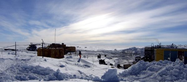 A general view of the Vostock research camp in Antarctica is seen in this June 29, 2010 handout photograph A general view of the Vostock research camp in Antarctica is seen in this June 29, 2010 handout photograph - Sputnik International