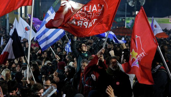 Supporters of radical leftist Syriza party - Sputnik International