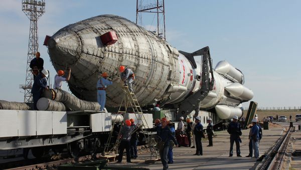 Proton-M rocket with Nimiq-6 satellite prepared for launch Proton-M rocket with Nimiq-6 satellite prepared for launch - Sputnik International