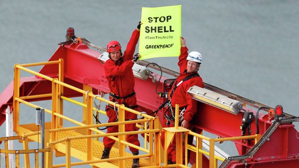 More than 13,000 people have signed a petition launched by Greenpeace to prevent the Anglo-Dutch energy company Shell from drilling on the remote Arctic coastline of Alaska More than 13,000 people have signed a petition launched by Greenpeace to prevent the Anglo-Dutch energy company Shell from drilling on the remote Arctic coastline of Alaska - Sputnik International