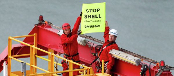 More than 13,000 people have signed a petition launched by Greenpeace to prevent the Anglo-Dutch energy company Shell from drilling on the remote Arctic coastline of Alaska More than 13,000 people have signed a petition launched by Greenpeace to prevent the Anglo-Dutch energy company Shell from drilling on the remote Arctic coastline of Alaska - Sputnik International