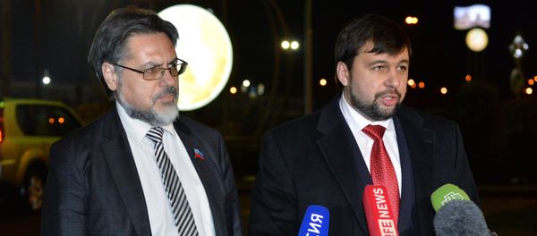 DPR and LPR representatives hold news conference at Minsk airport DPR and LPR representatives hold news conference at Minsk airport - Sputnik International
