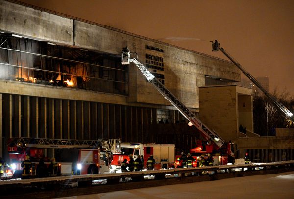 Unique Russian Academic Library Goes up in Flames - Sputnik International